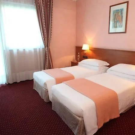 Airport Bergamo 4* Баньятика