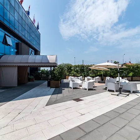 Airport Bergamo Hotel Bagnatica