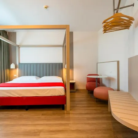 Airport Bergamo Отель Баньятика