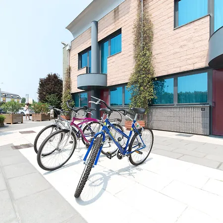 Airport Bergamo Баньятика