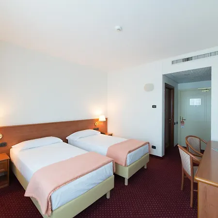 Airport Bergamo Баньятика